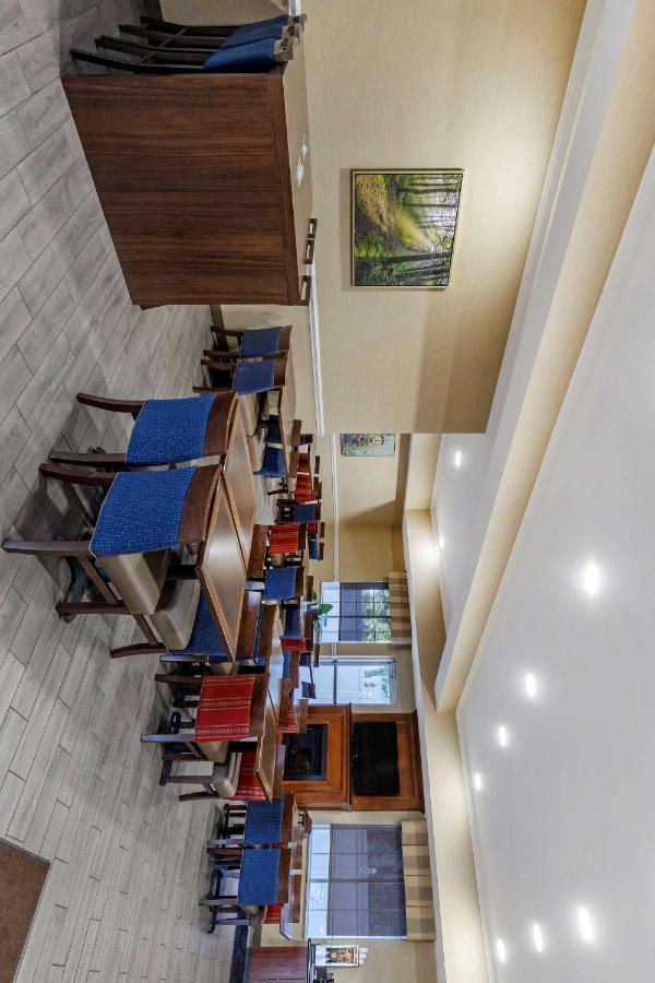 Comfort Inn & Suites Orangeburg Exterior foto
