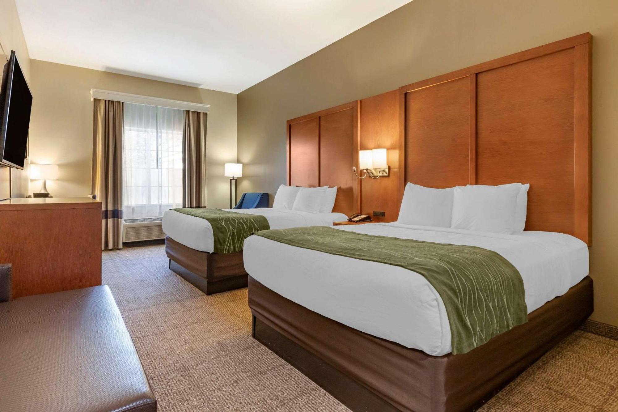 Comfort Inn & Suites Orangeburg Quarto foto